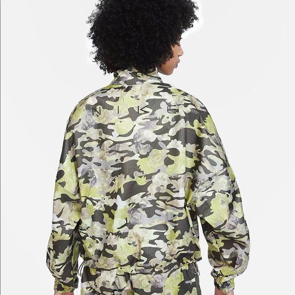 Nike Women’s Oversized Fit Jacket XXL - Picture 8 of 12